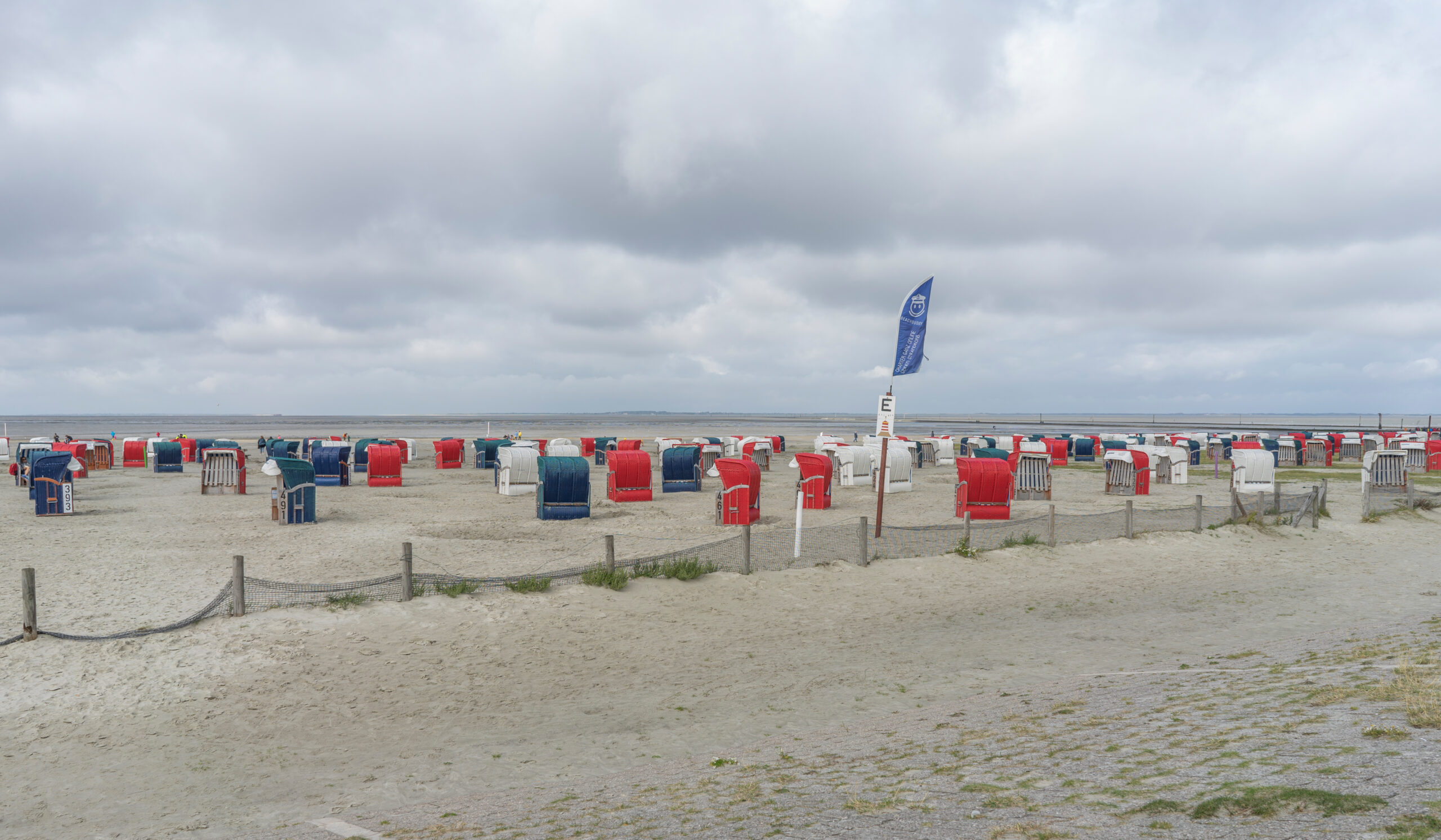 Am Strand von Bensersiel